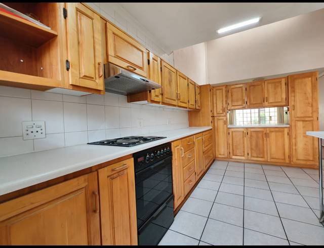 3 BEDROOM TOWNHOUSE FOR SALE IN THREE RIVERS